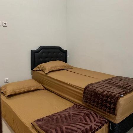 Guest House / Homestay Bukit Mutiara Residence Ngingas Bagian luar foto