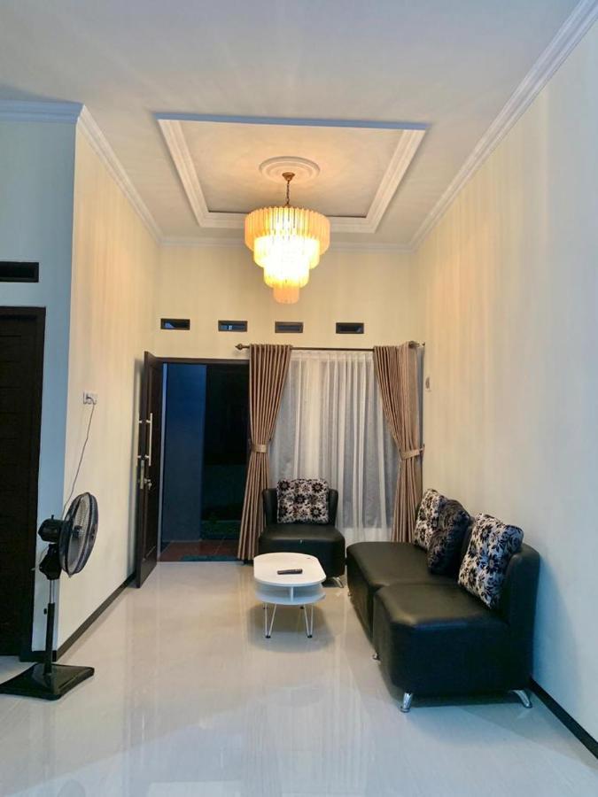 Guest House / Homestay Bukit Mutiara Residence Ngingas Bagian luar foto