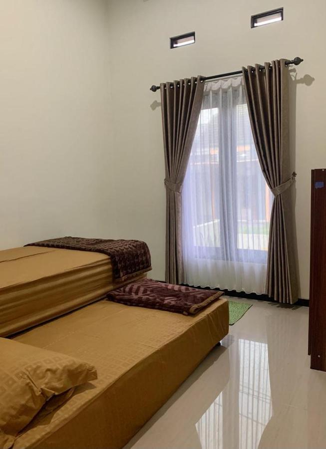 Guest House / Homestay Bukit Mutiara Residence Ngingas Bagian luar foto